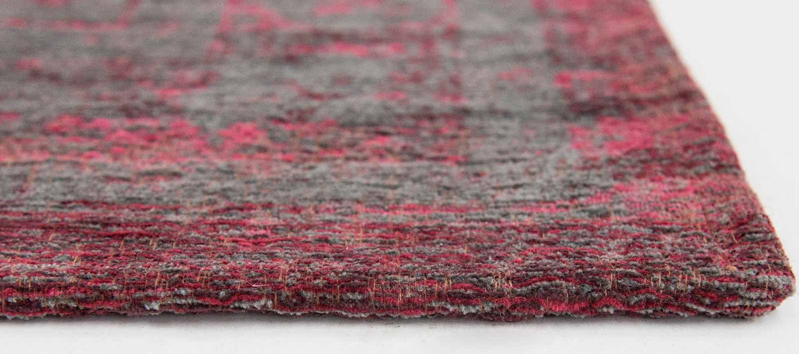 Louis De Poortere rug LX 8261 Fading World Medaillon Pink Flash side