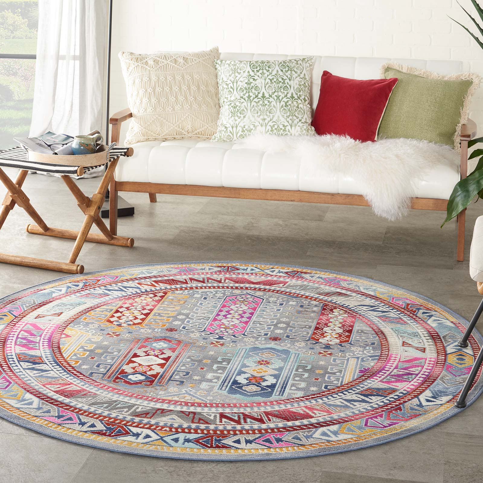 Nourison rug Vintage Kashan VKA06 GYMTC GREY MULTICOLOR 6xRND 099446811981 interior 1