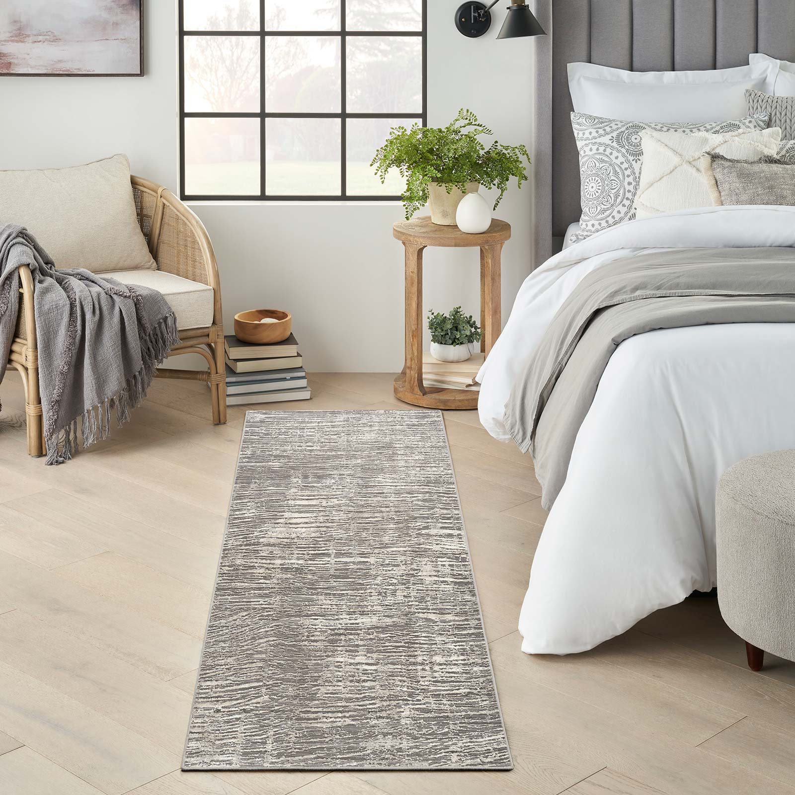 Nourison rug Sustainable Trends SUT01 IVGRY IVORY GREY 2x8 099446954121 interior 1